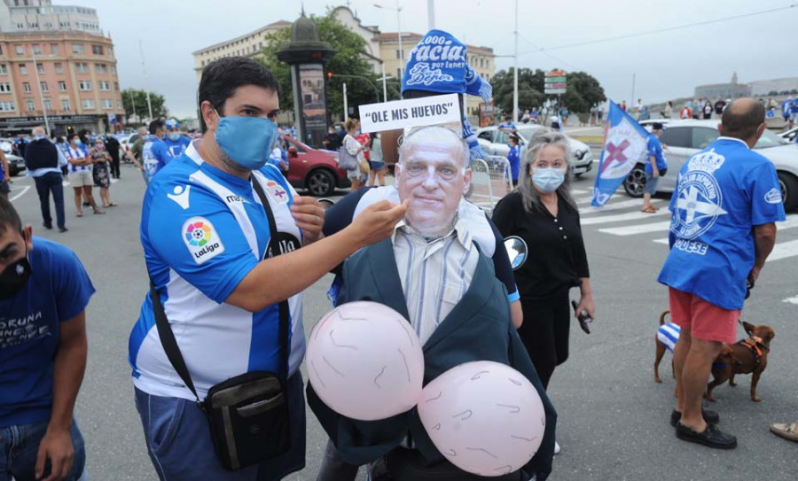 Hinchas blanquiazules crearon la agrupación virtual ‘Tebas, vete ya’