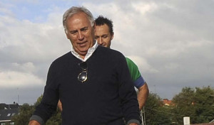 Amancio, 80 años, 8 instantes