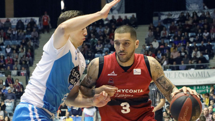 Los triples de Nacho Martín descosen al Obradoiro