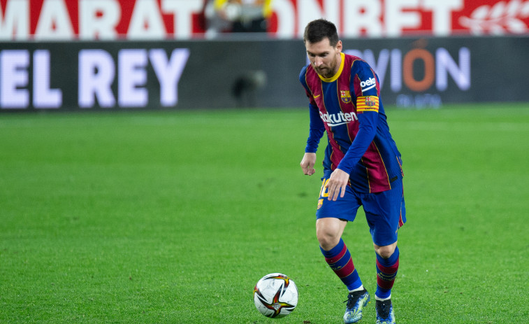 Un excelso Messi y la baja de Neymar invierten la tendencia