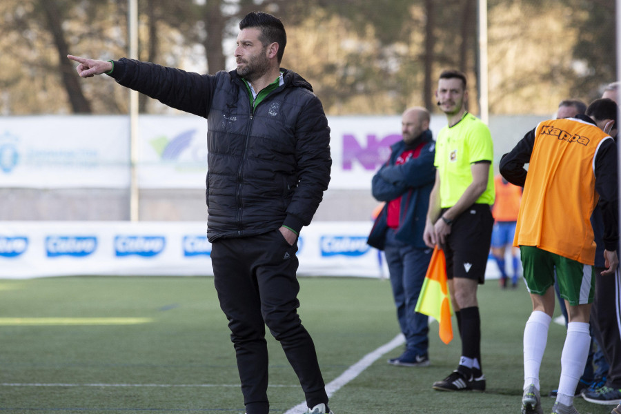 David Pérez: “Nuestra obligación no es ascender a Segunda B sí o sí”