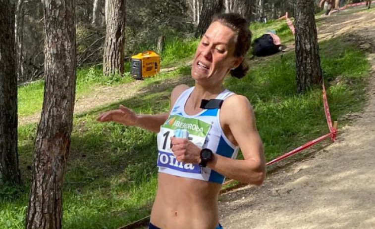 Gran papel de Paula Mayobre en el Nacional de cross a pesar de correr con solo una zapatilla