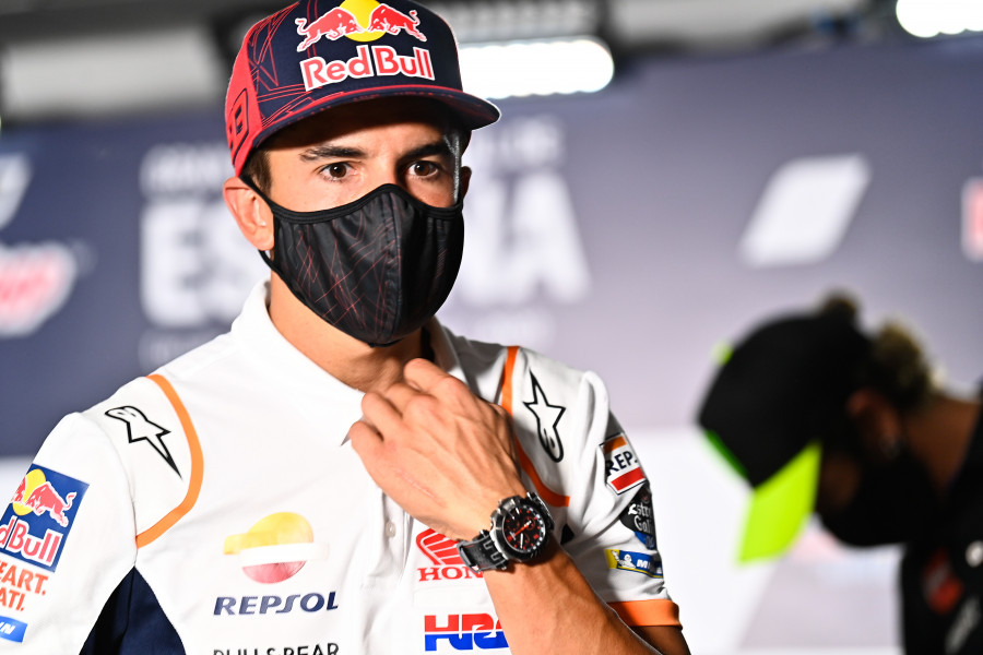 Marc Márquez pasa con nota la revisión médica