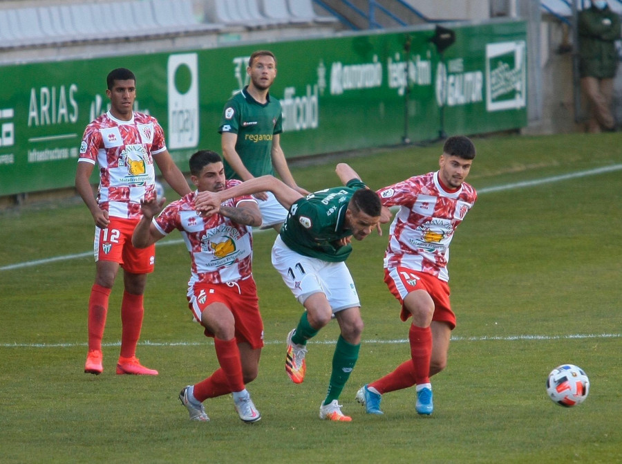 El Racing gana al Guijuelo y muestra su candidatura