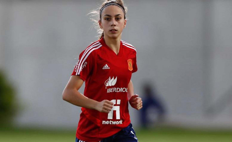 Athenea, convocada por la selección española absoluta