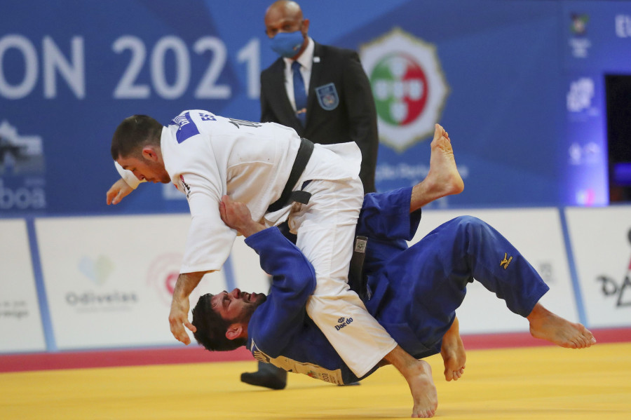Alberto Gaitero se cuelga la medalla de bronce en el europeo de judo