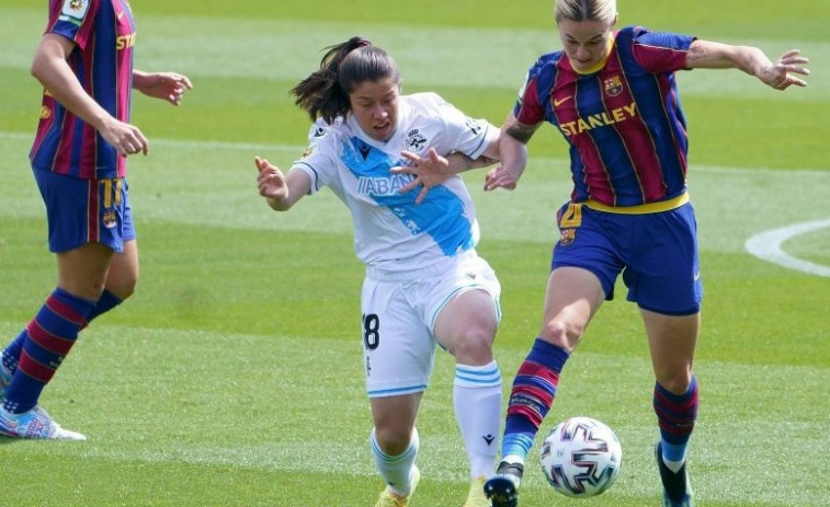 El Deportivo Abanca sufre un calvario ante el Barcelona