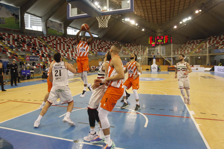 El Básquet Coruña asfixia al Granada y acaricia el ‘playoff’ de ascenso