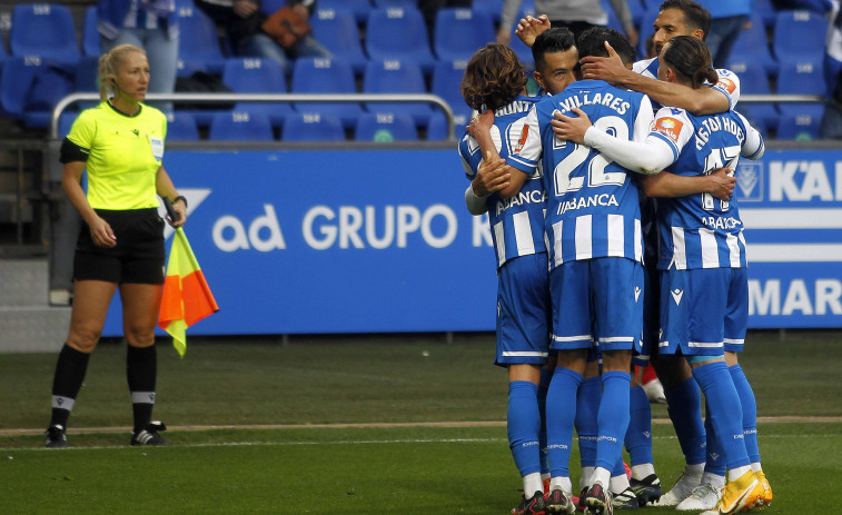 El Deportivo recupera  el colchón  de cuatro puntos