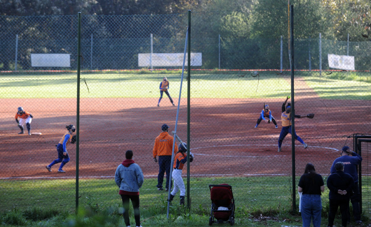 El Béisbol Cambre pasa por encima del colista, el Miralbueno zaragozano