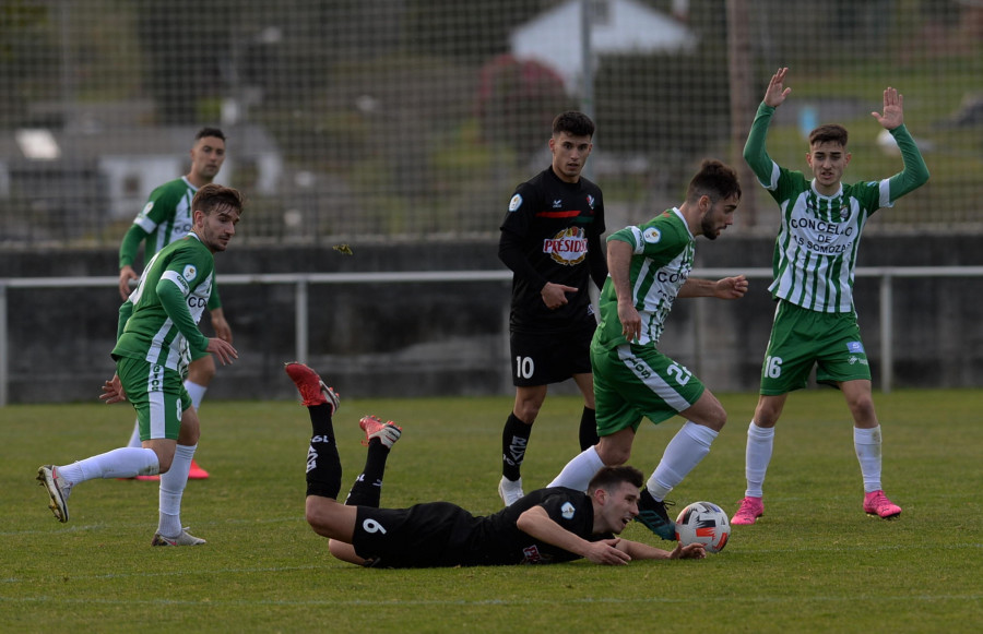 Todavía no hay fecha para el  Arosa-Somozas y Alondras-Polvorín