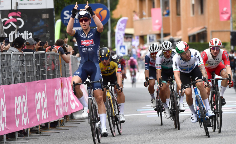 Giro de Italia (2ª): Merlier en el nombre de Weylandt