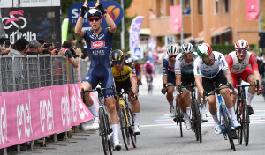 Giro de Italia (2ª): Merlier en el nombre de Weylandt