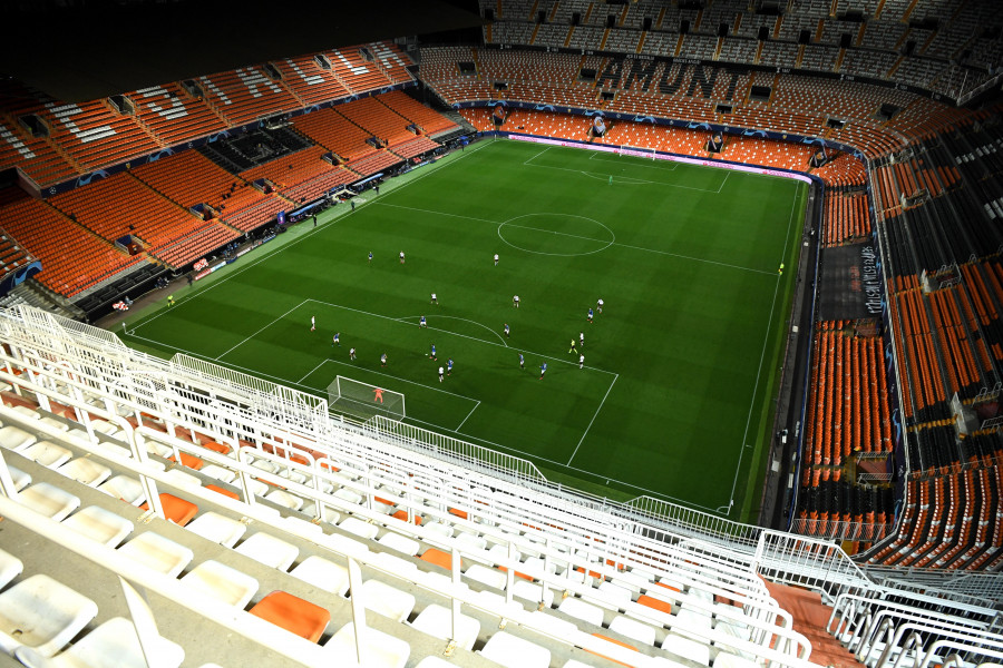 El Valencia confirma que 5.000 aficionados podrán asistir al partido en Mestalla ante el Eibar