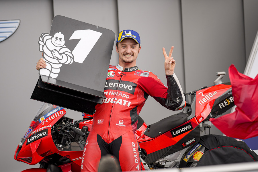 Segunda victoria consecutiva de Miller, en una carrera "por descarte"