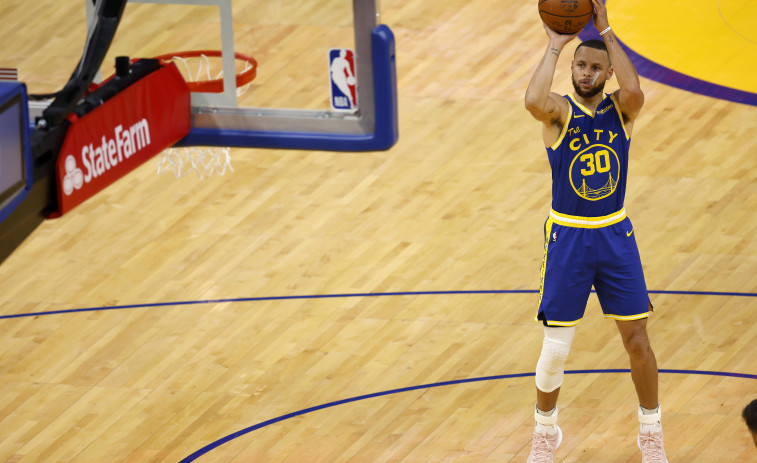 Curry, Jokic y Embiid, finalistas del premio MVP