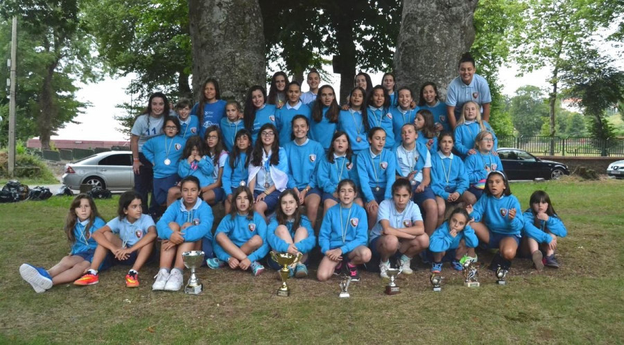 El Comarcal A Fervenza organiza el I Campus de Fútbol Sala Femenino Cidade de Narón 2017