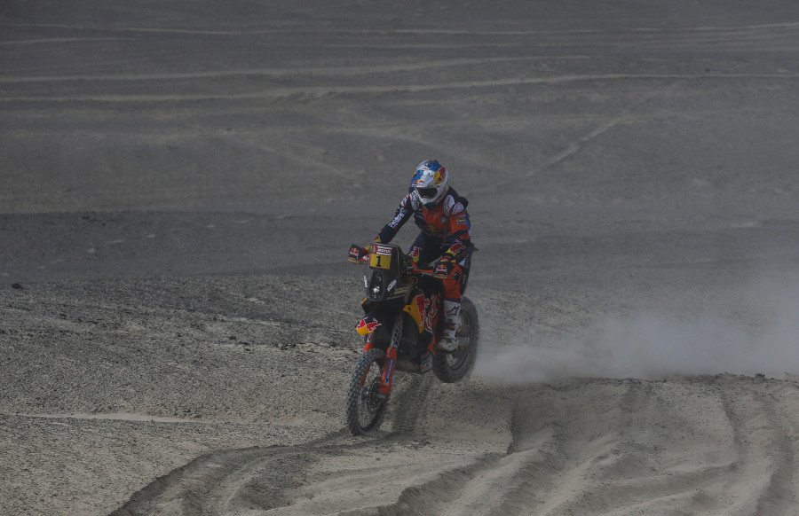 Sunderland, vigente campeón del Dakar, fuera de carrera por un accidente