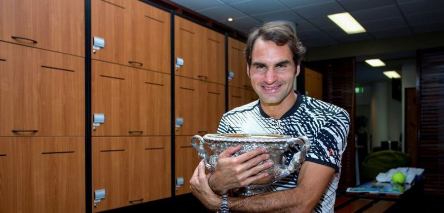 Federer se lleva la final de leyendas ante Nadal y conquista el Abierto de Australia