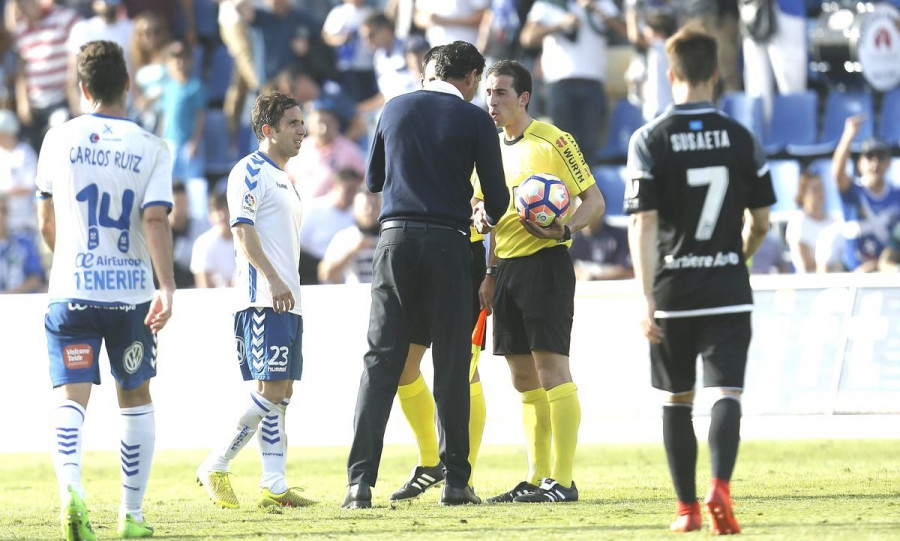 Fernando Hierro deja el Real Oviedo