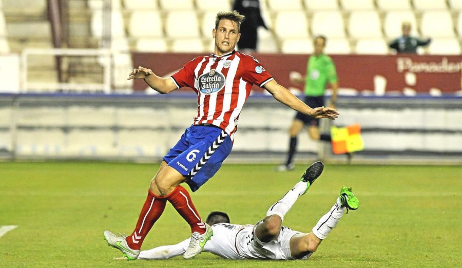 Carlos Hernández aterriza en el Real Oviedo