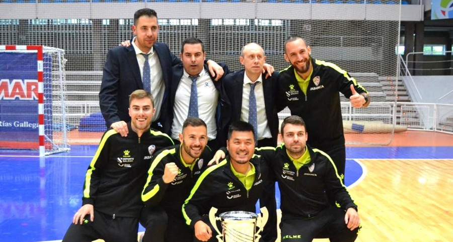 El Santiago Futsal sigue fiel a su cuerpo técnico