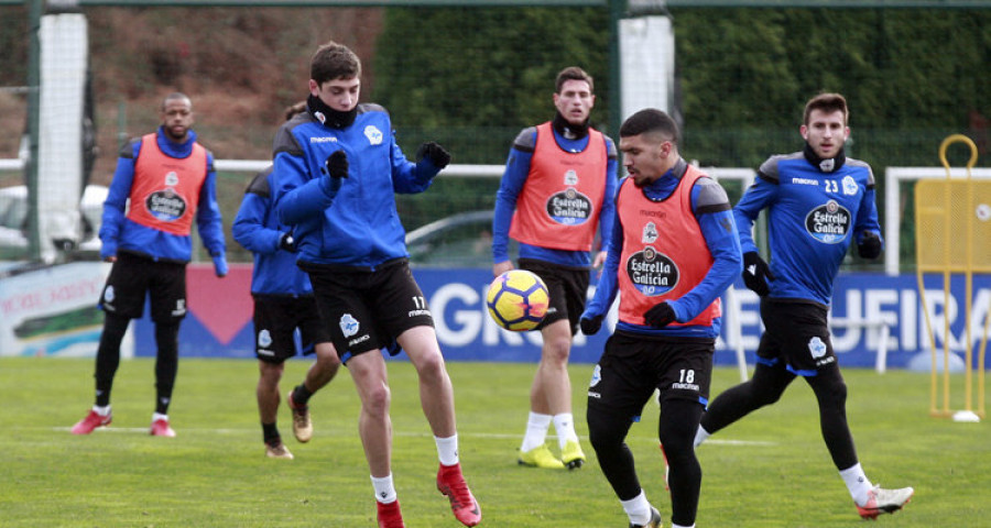 Lucas Pérez inicia la semana fuera del grupo y Valverde vuelve