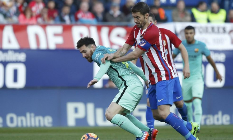 Messi rescata tres puntos para el Barça