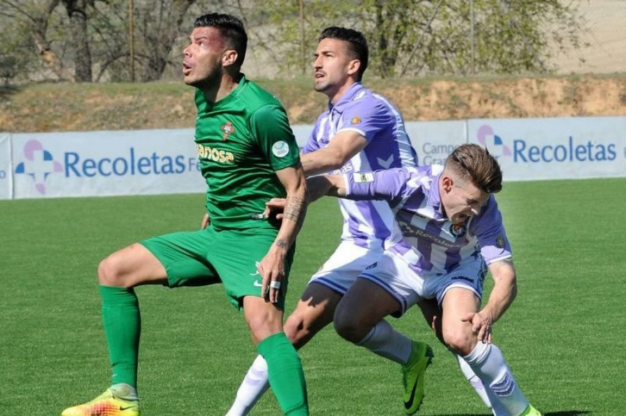 El Rácing cae a pesar de jugar con un jugador más