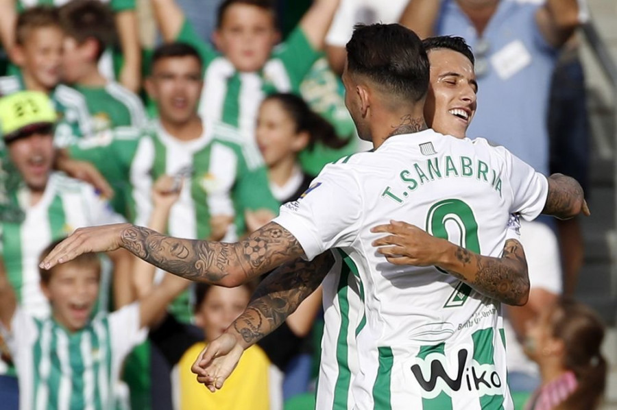 El Betis asesta otro golpe al Alavés