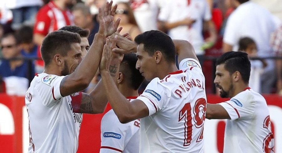 El Sevilla golea en su casa