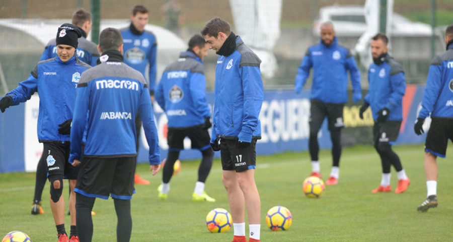 Andone descartado del convocatoria Deportivo ante el Barça y vuelve Luisinho