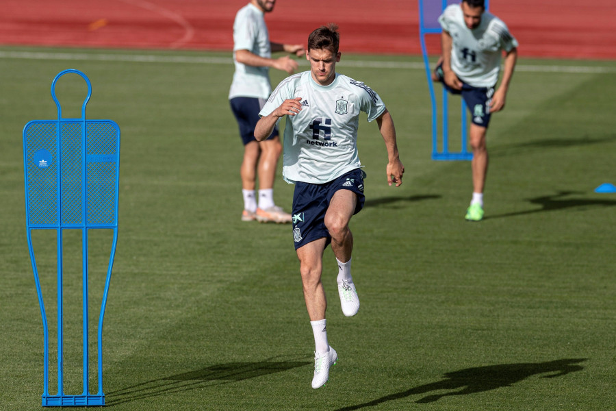 Diego Llorente da ahora negativo en las pruebas PCR y podría reincorporarse a la selección