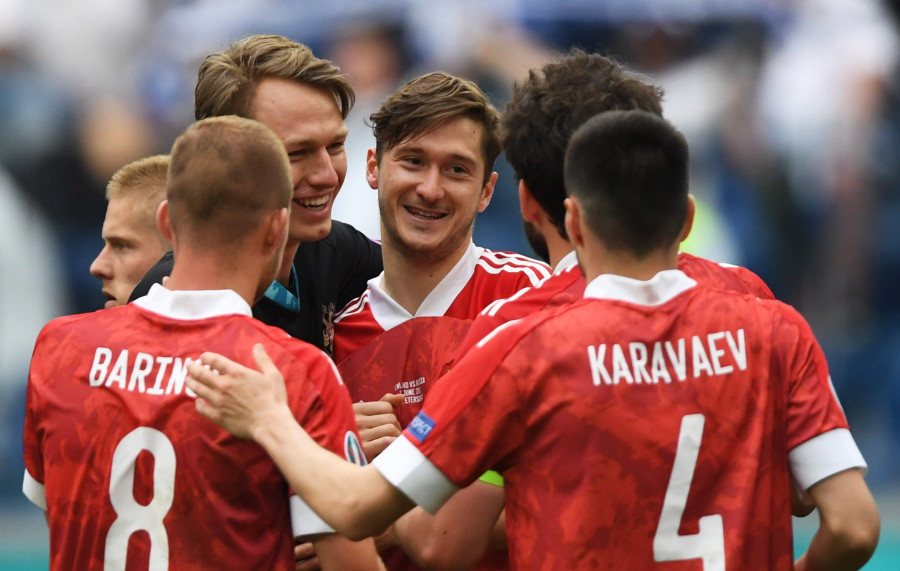 Eurocopa: Rusia sofoca la rebelión finlandesa (0-1)