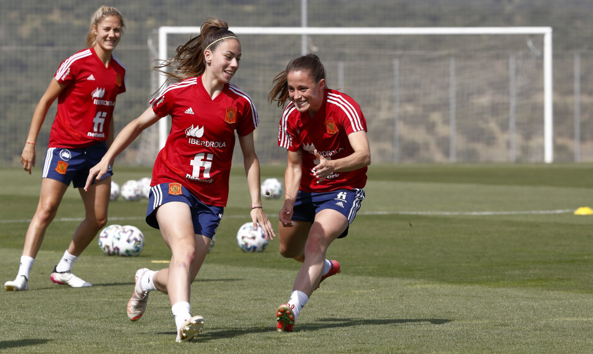 Athenea seleccion espanola futbol femenino