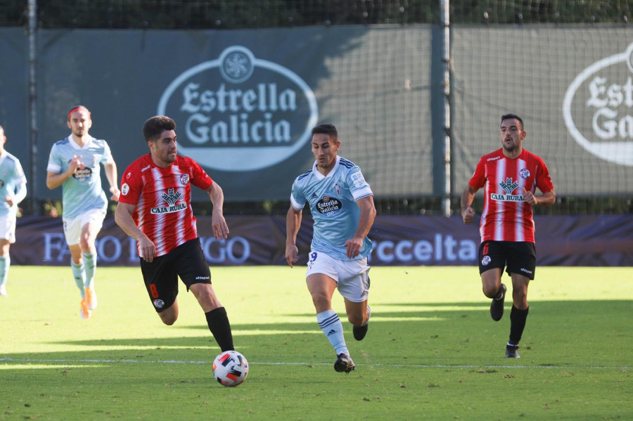 Manu Justo: “De Vicente siempre quiere la pelota”