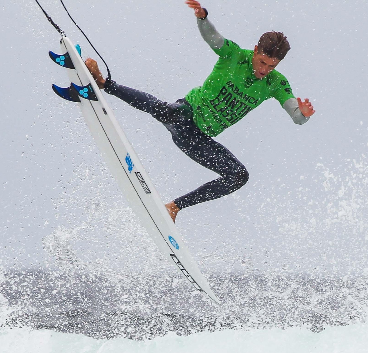 Los surfistas estu00e1n tomu00e1ndose muy en serio la prueba, por algo pertenece a la Liga Mundial