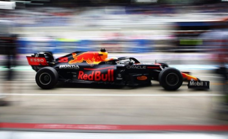 Verstappen sigue dominando secundado por los Ferrari