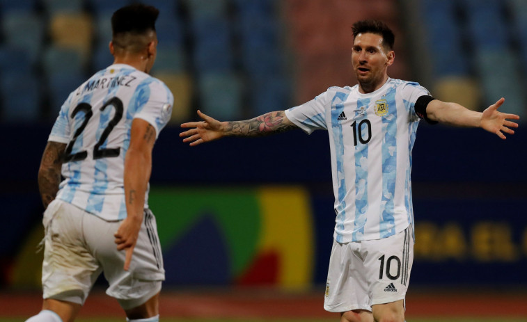 Messi guía a Argentina a las semifinales y Colombia elimina a Uruguay en los penaltis