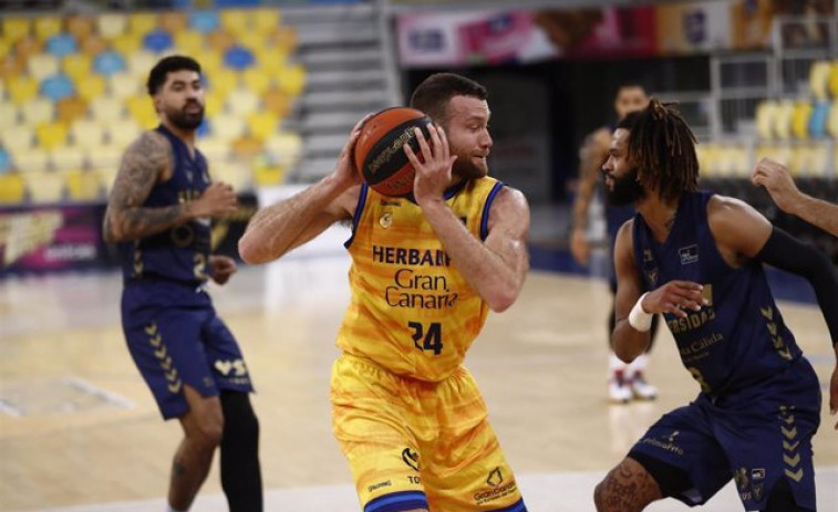 Matt Costello se convierte en el primer fichaje veraniego del Baskonia