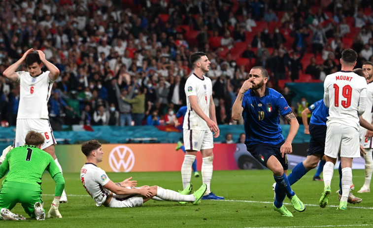 Italia gana en los penaltis