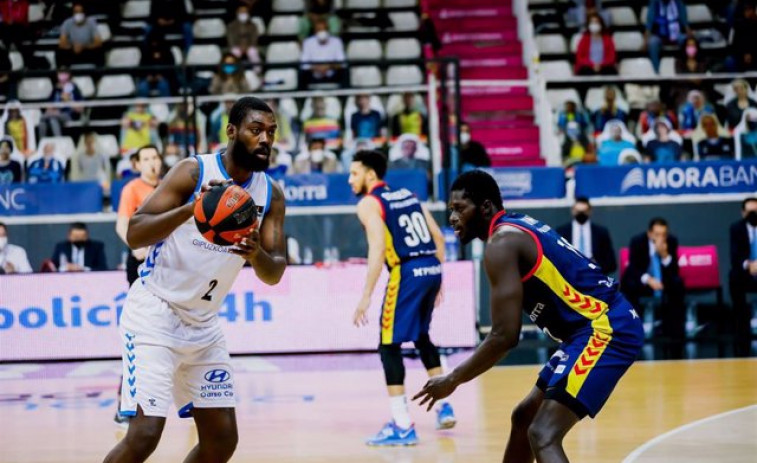 El Monbus Obradoiro ficha al pívot Viny Okouo