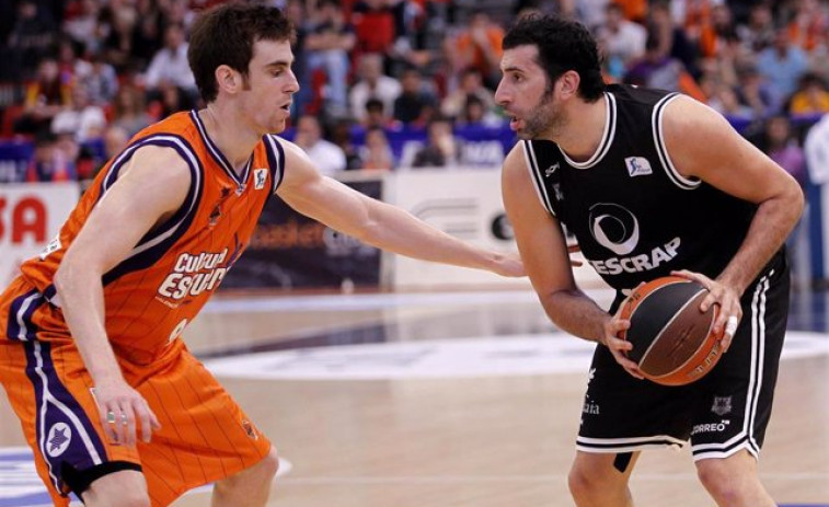 Víctor Claver regresa al Valencia Basket y firma hasta 2024