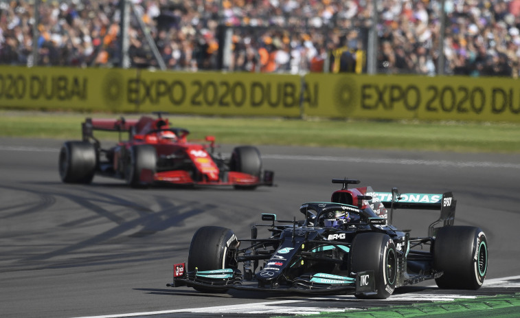 Hamilton se llevó el Gran Premio de Gran Bretaña en Silverstone, con Sainz sexto y Alonso séptimo