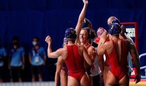 España arrasa en waterpolo a Sudáfrica en su debut en Tokio 2020 (4-29)