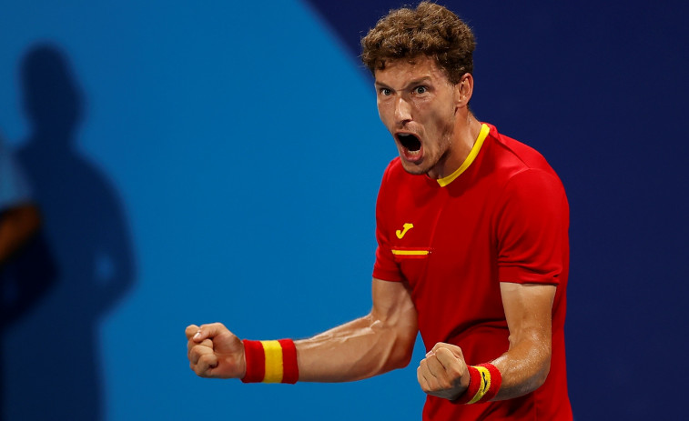 Carreño luchará por las medallas tras derrotar a Medvedev en cuartos