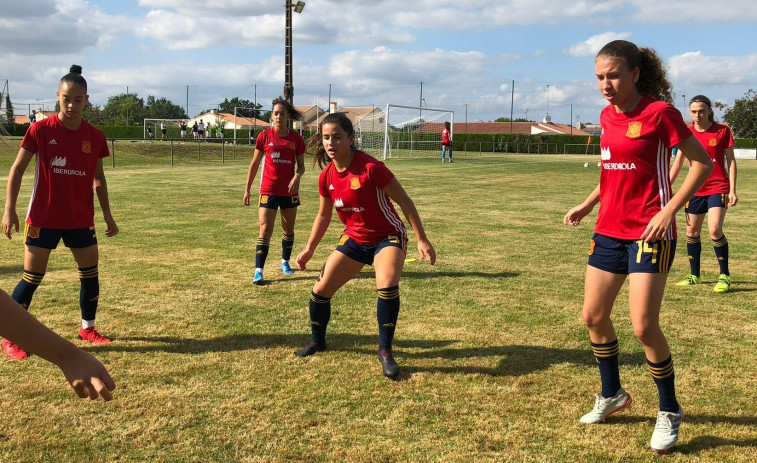 Paula Novo jugó el amistoso de la sub-17 ante el Rennes