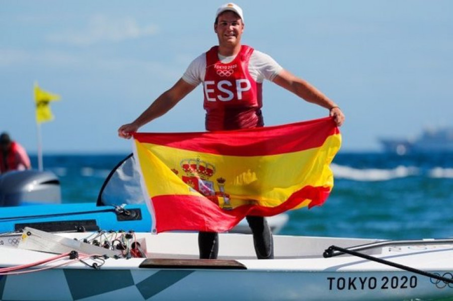 Joan Cardona, bronce en Finn en Tokyo 2020, Premio Nacional de Vela al mejor regatista olímpico del año