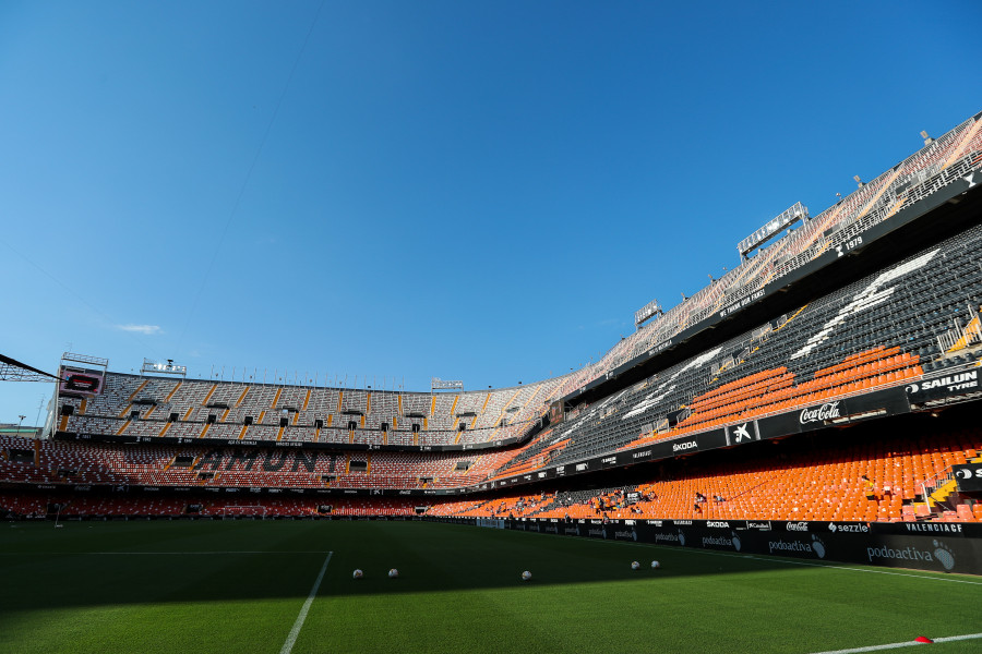 El ayuntamiento exige al Valencia que "de una vez por todas" acabe el estadio de Mestalla