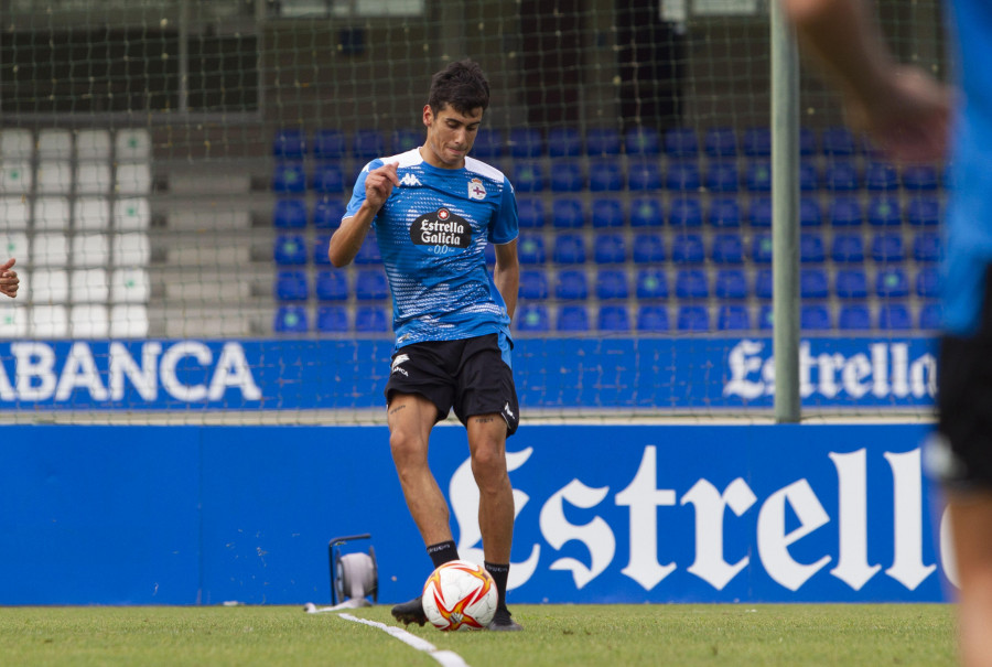 Mackay y Diego Villares, los que llegan con más minutos en el Deportivo